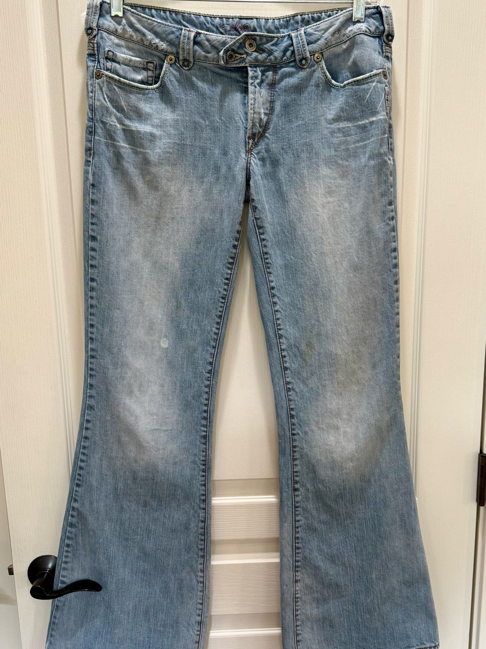 Women's Vintage Silver Jeans Bootcut with Signature Pocket Stitch Size 32/35 - Picture 2 of 16